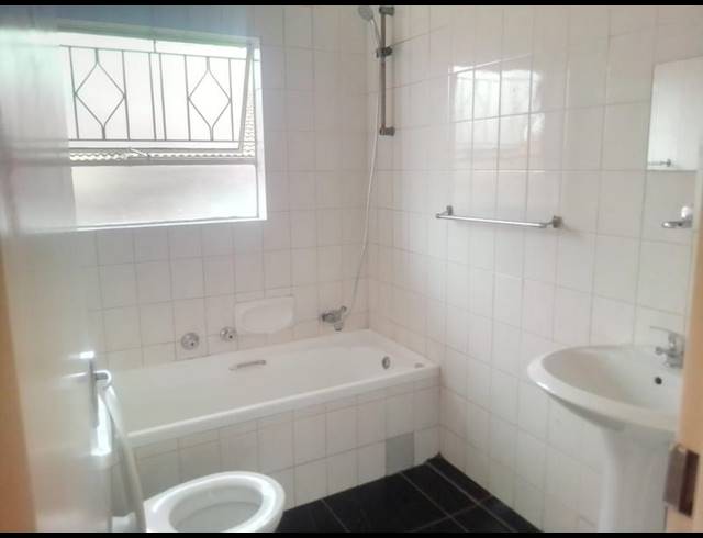 2 BEDROOM APARTMENT FOR SALE IN VORNA VALLEY